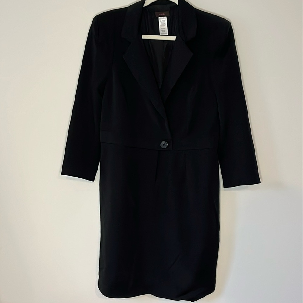 Mark. Black dress large